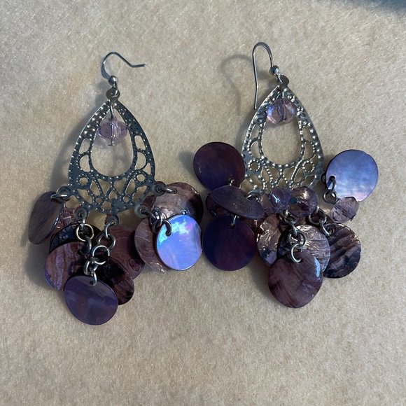 Fun purple dangle earrings - Picture 2 of 2